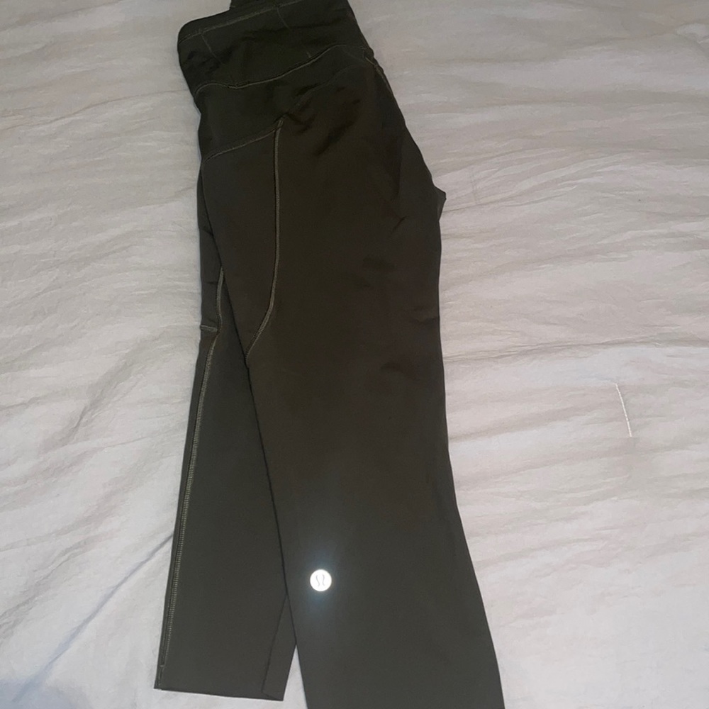 Lululemon 23” leggings